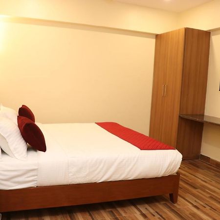 Gadiraju Palace Convention Centre & Hotel Visakhapatnam Exterior photo